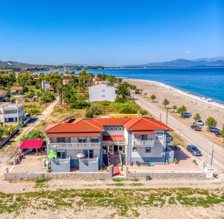 Prigkipessa Studios Πευκί Εξωτερικό φωτογραφία